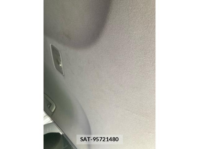 Toyota PRIUS 2016-12 8368174-23