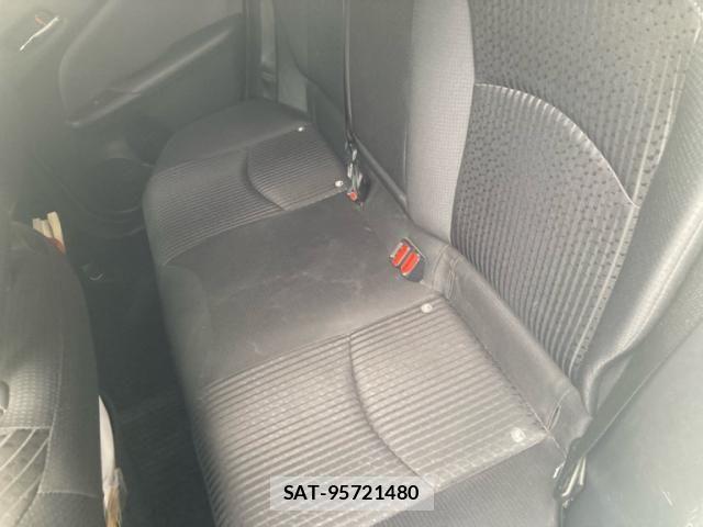 Toyota PRIUS 2016-12 8368174-24