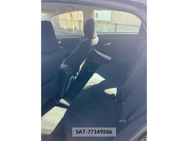 Toyota PRIUS 2012-02 8368203-10