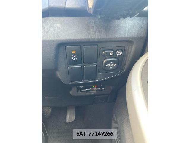 Toyota PRIUS 2012-02 8368203-15