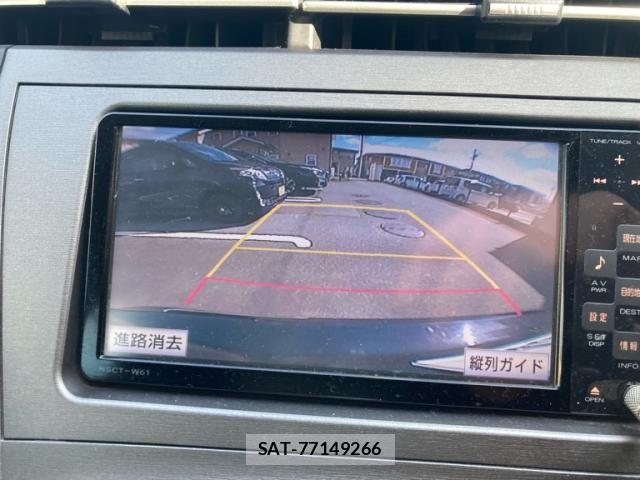 Toyota PRIUS 2012-02 8368203-18