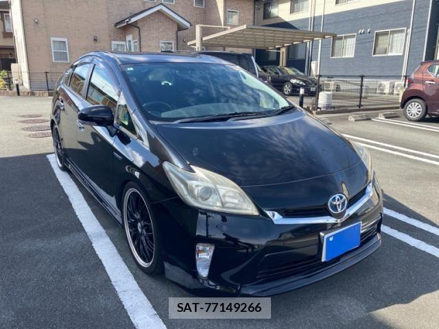 Toyota PRIUS 2012-02 8368203-1