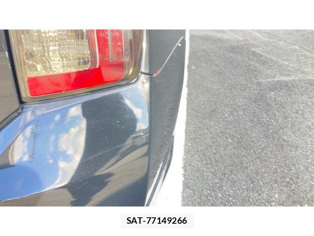 Toyota PRIUS 2012-02 8368203-20