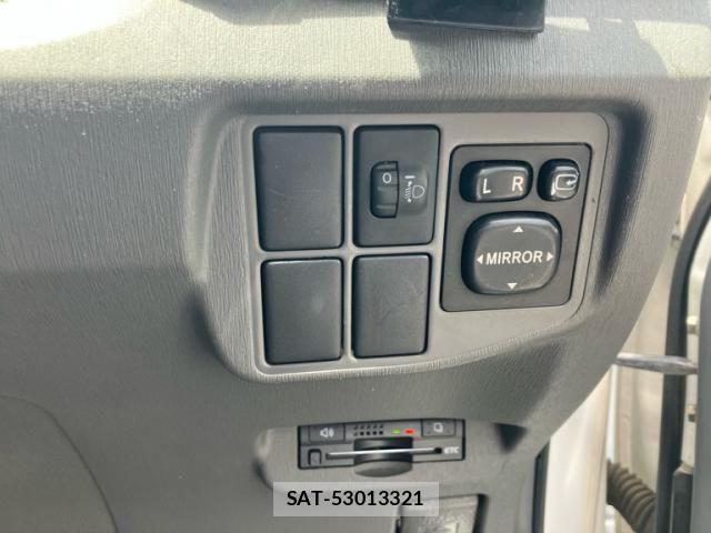 Toyota PRIUS 2009-11 8368200-15