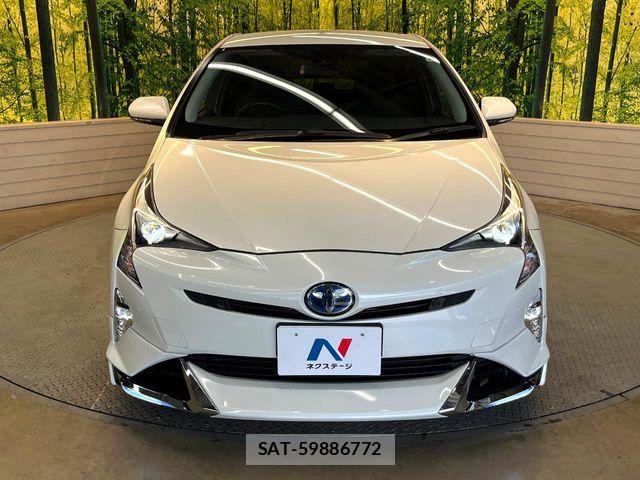 Toyota PRIUS 2016-05 8368151-13