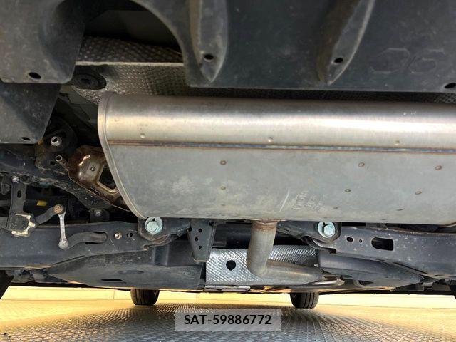 Toyota PRIUS 2016-05 8368151-18
