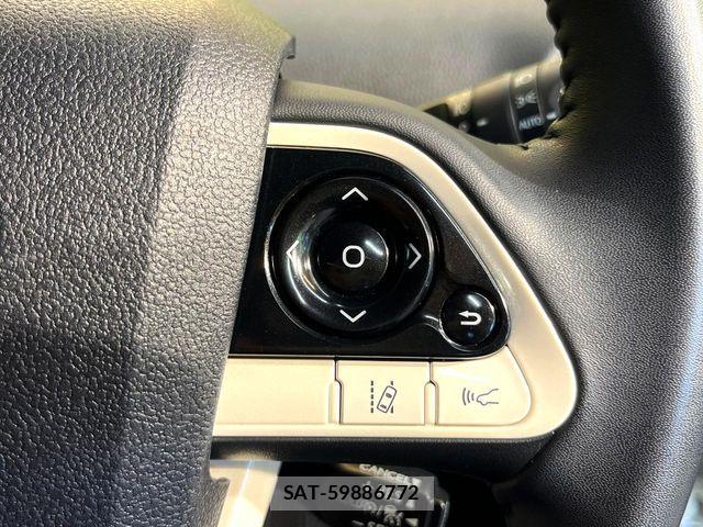 Toyota PRIUS 2016-05 8368151-6