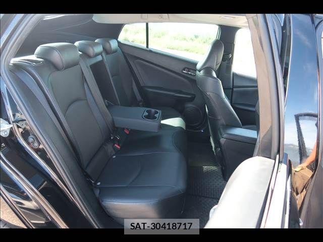 Toyota PRIUS 2021-05 8368146-14