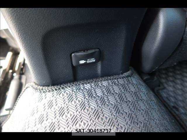 Toyota PRIUS 2021-05 8368146-15