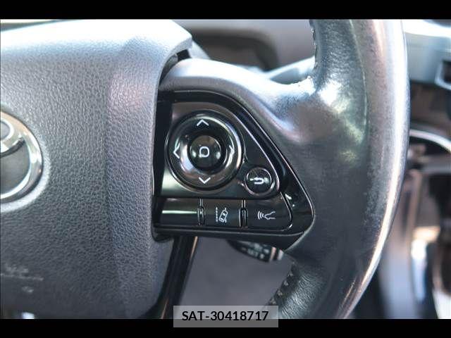 Toyota PRIUS 2021-05 8368146-26