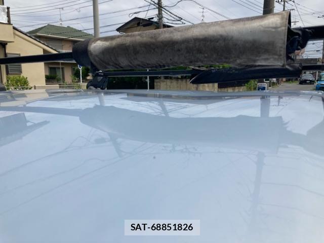 Toyota PRIUS 2010-07 8372072-23