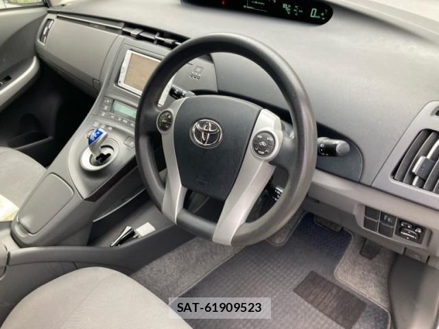 Toyota PRIUS 2009-06 8372075-10