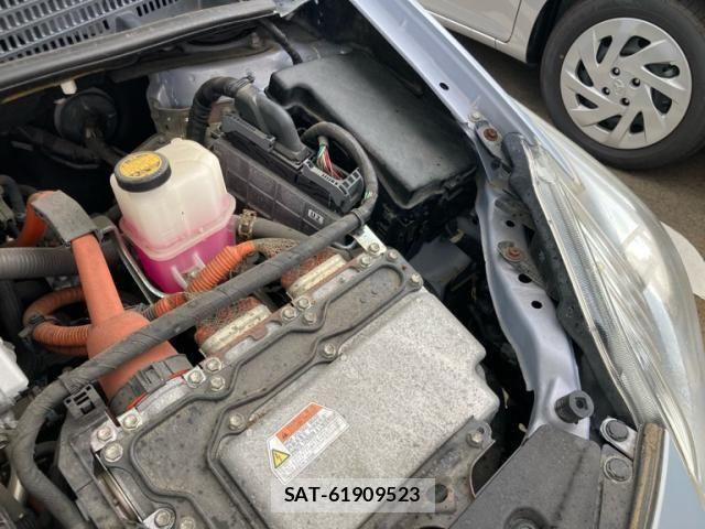Toyota PRIUS 2009-06 8372075-22