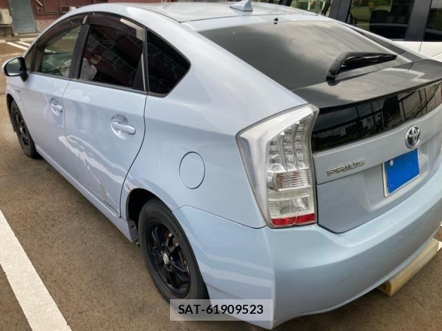 Toyota PRIUS 2009-06 8372075-3