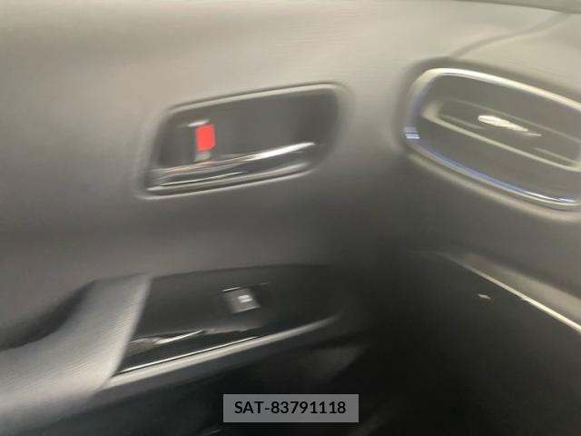 Toyota PRIUS 2016-09 8372066-9