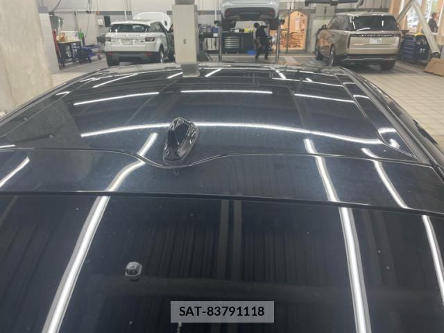 Toyota PRIUS 2016-09 8372066-2