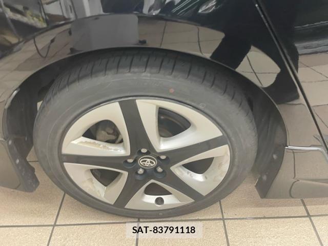 Toyota PRIUS 2016-09 8372066-4