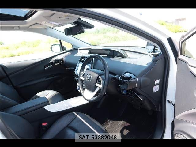 Toyota PRIUS 2016-07 8372060-10