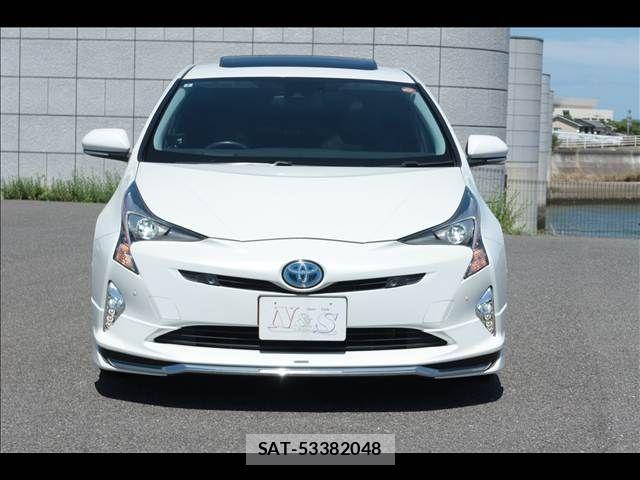 Toyota PRIUS 2016-07 8372060-1
