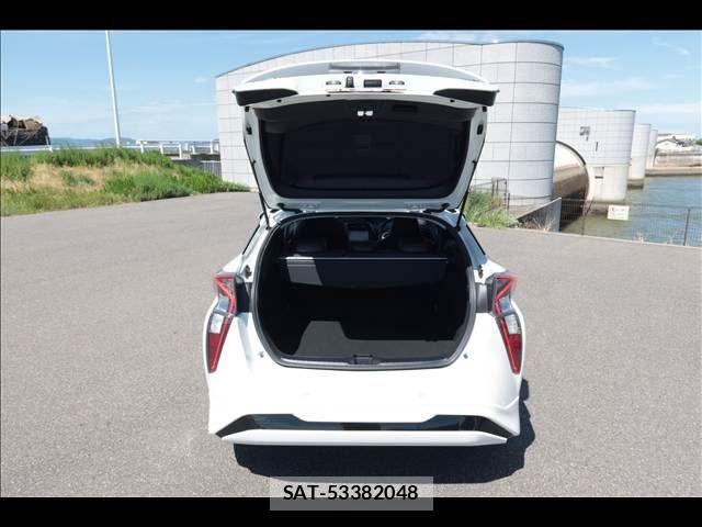 Toyota PRIUS 2016-07 8372060-20