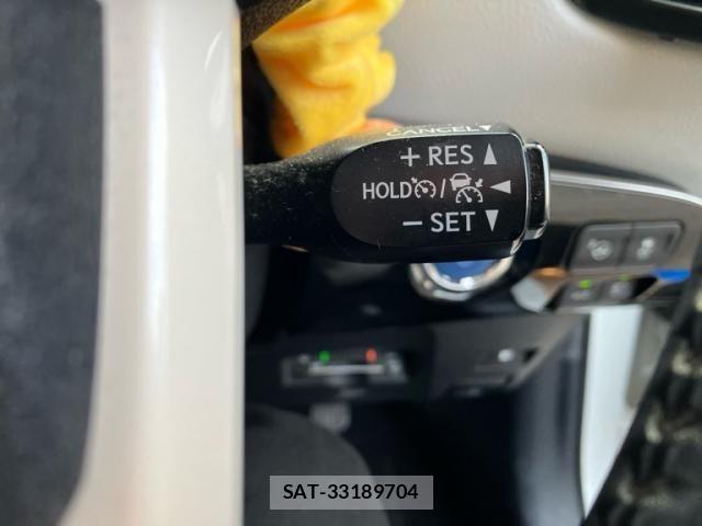 Toyota PRIUS 2016-05 8372065-17