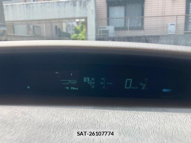 Toyota PRIUS 2009-12 8372070-17