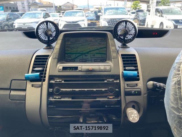 Toyota PRIUS 2006-08 8372068-20