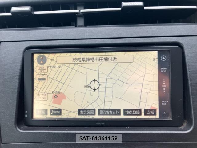 Toyota PRIUS 2011-06 8372074-13