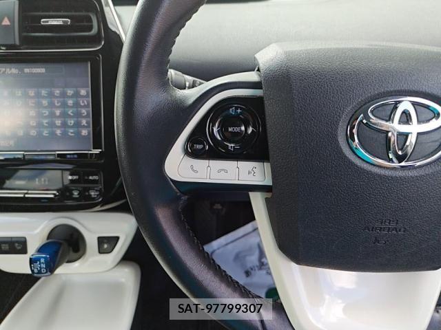 Toyota PRIUS 2016-01 8372061-16