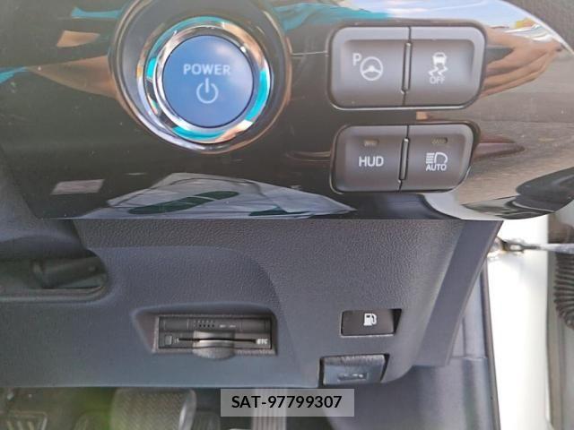 Toyota PRIUS 2016-01 8372061-19