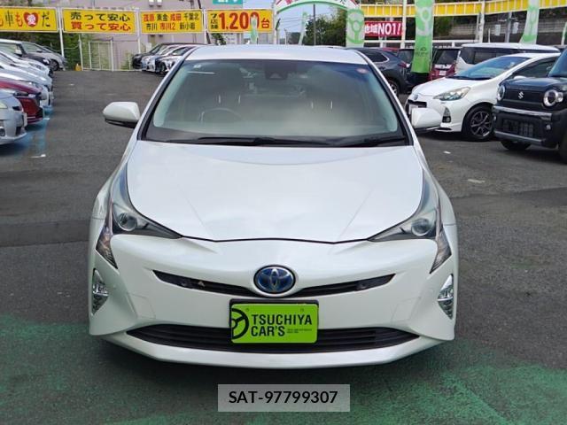 Toyota PRIUS 2016-01 8372061-8