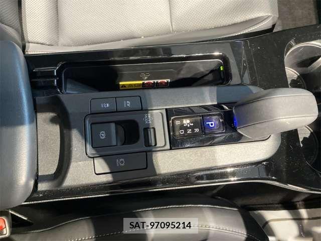 Toyota PRIUS 2024-03 8372058-10