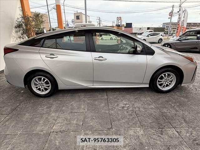 Toyota PRIUS 2020-09 8372063-10