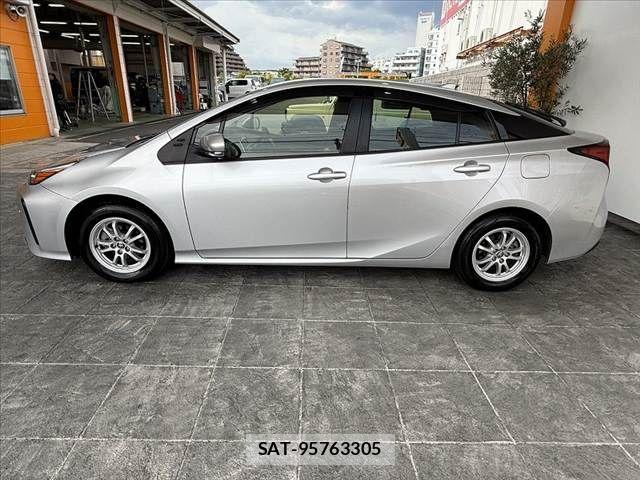 Toyota PRIUS 2020-09 8372063-11