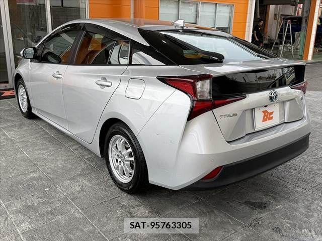 Toyota PRIUS 2020-09 8372063-12