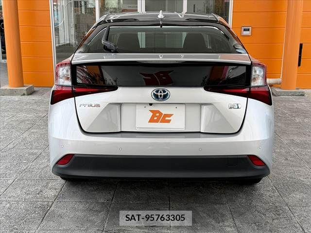 Toyota PRIUS 2020-09 8372063-13