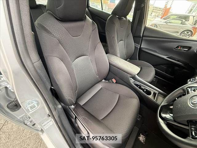 Toyota PRIUS 2020-09 8372063-15