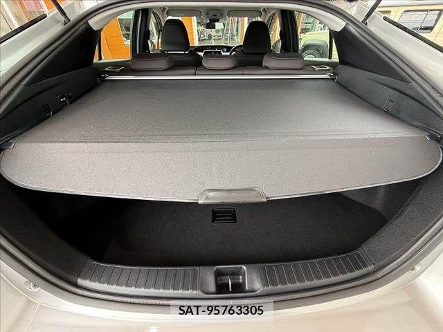 Toyota PRIUS 2020-09 8372063-19