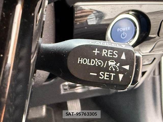Toyota PRIUS 2020-09 8372063-23