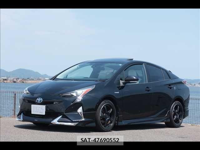 Toyota PRIUS 2015-12 8372062-0