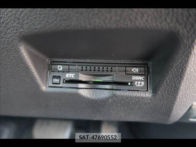 Toyota PRIUS 2015-12 8372062-25