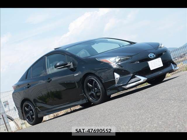 Toyota PRIUS 2015-12 8372062-5