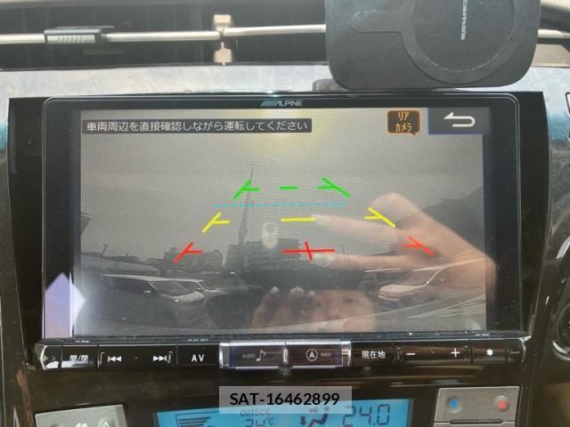 Toyota PRIUS 2012-03 8372076-13