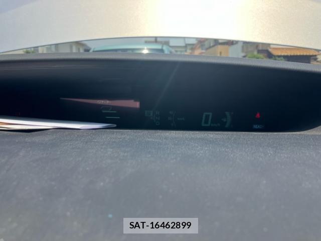 Toyota PRIUS 2012-03 8372076-14