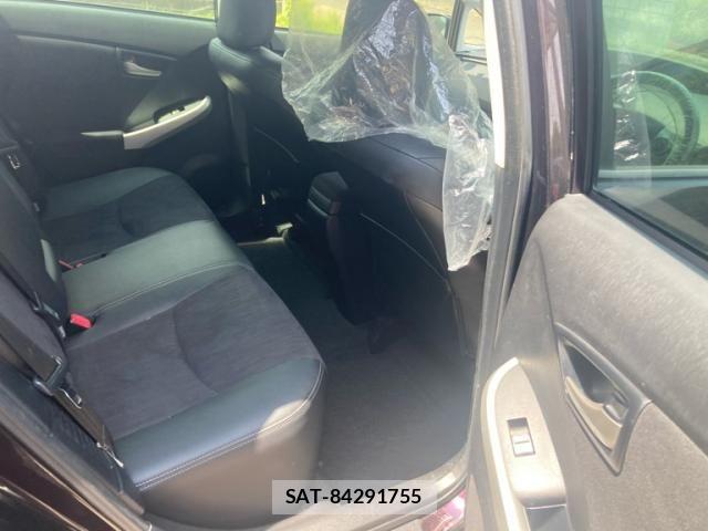 Toyota PRIUS 2013-09 8372069-10