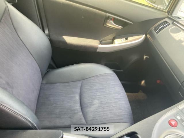 Toyota PRIUS 2013-09 8372069-13