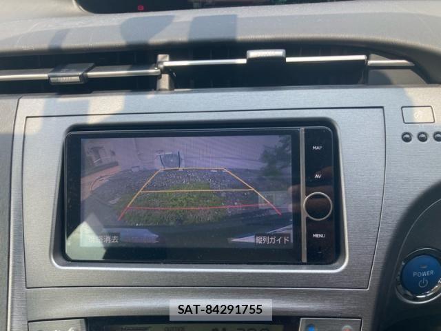 Toyota PRIUS 2013-09 8372069-18