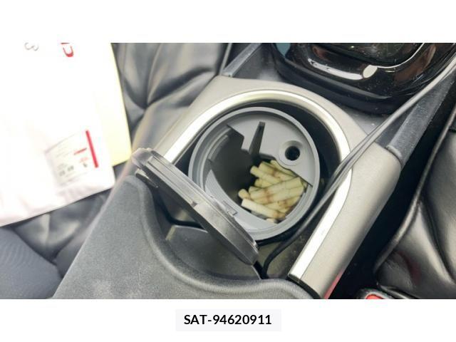 Toyota PRIUS 2013-12 8372071-23