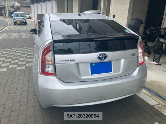 Toyota PRIUS 2012-10 8414520-5