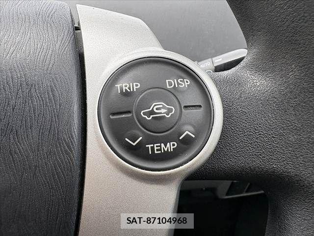 Toyota PRIUS 2011-03 8414452-24